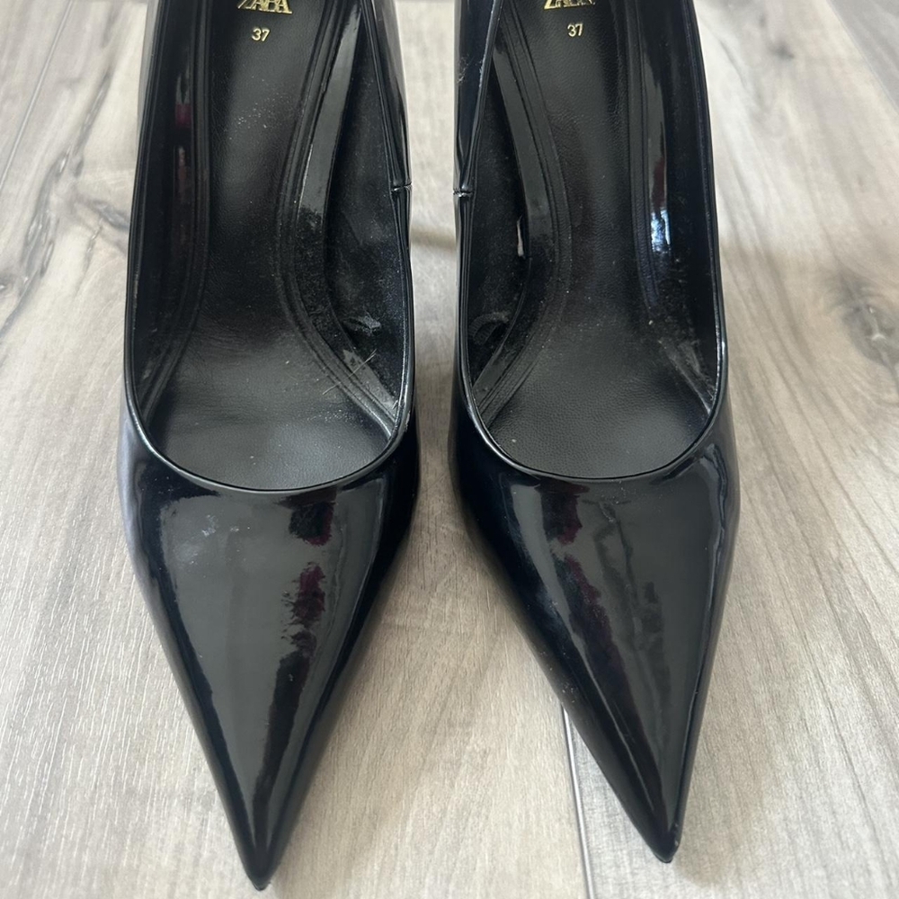Zara Black Patent Leather Pointed Toe Heels